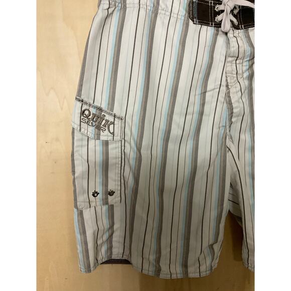 Quiksilver Shorts Mens 38 Striped Board Surf - Picture 3 of 7